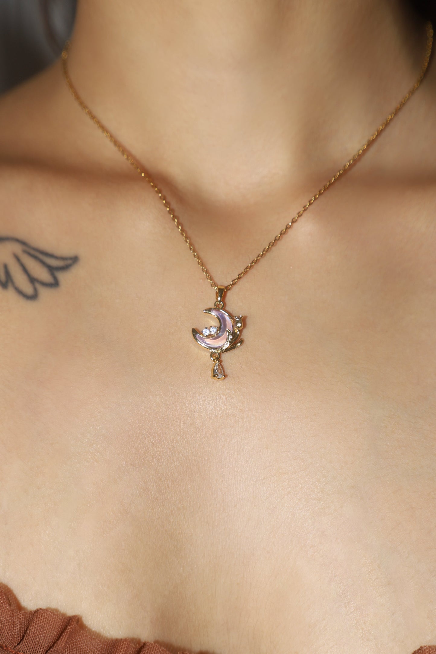 18K Real Gold Plated Moonstone Rose Moon Necklace